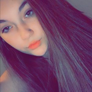 Meet your Posher, Lana